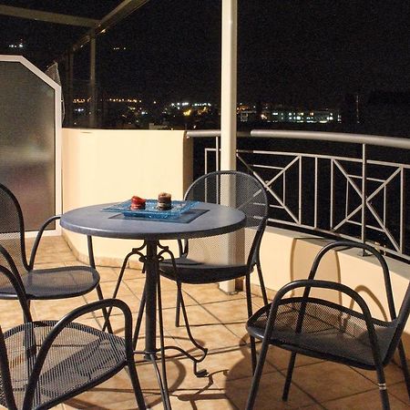 Ouranos Apartment アテネ エクステリア 写真