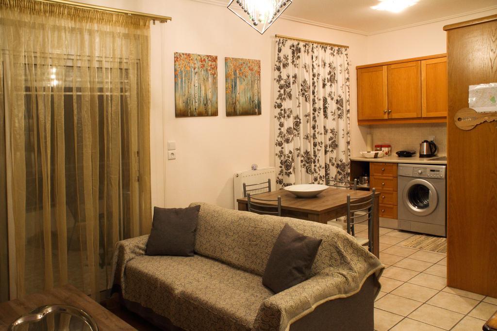 Ouranos Apartment アテネ エクステリア 写真